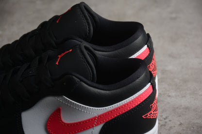 Air Jordan 1 Low Siren Red Sneakers