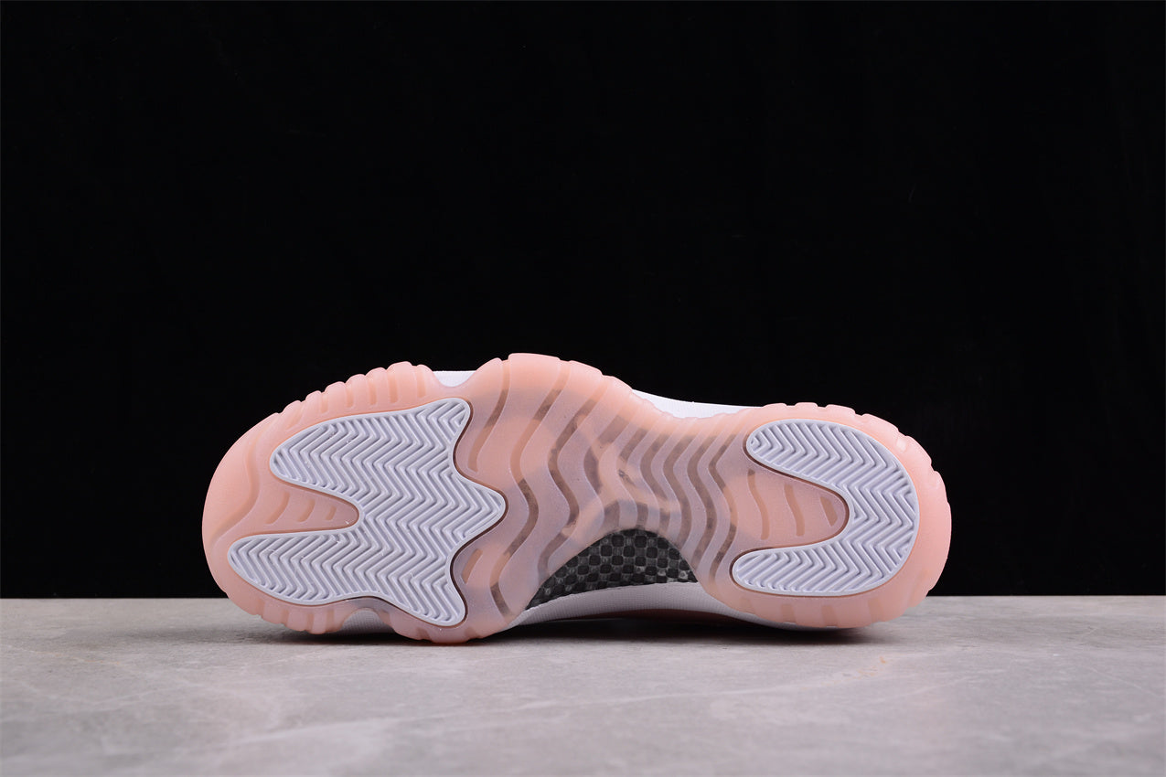 Air Jordan 11 Low "Pure Violet"
