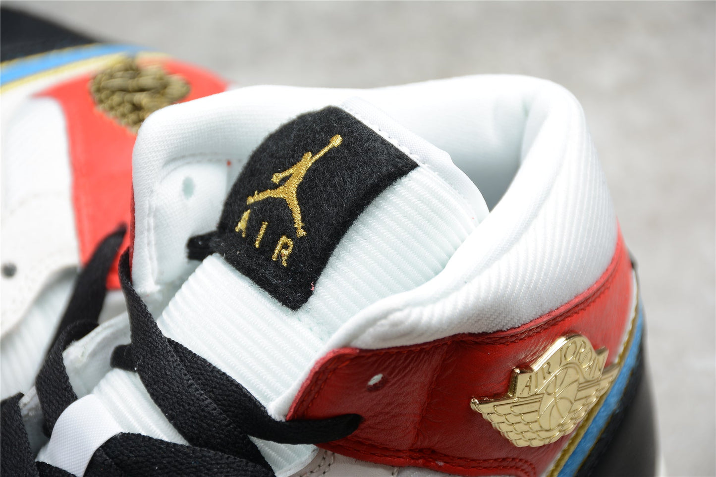 Nike Jordan 1 Mid "Let(Her)Man"