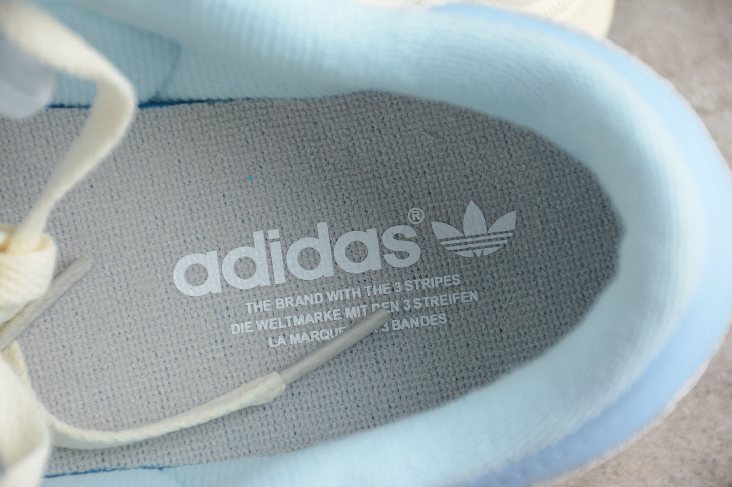 adidas Forum 84 Low CL in Off‑White / Preloved Blue