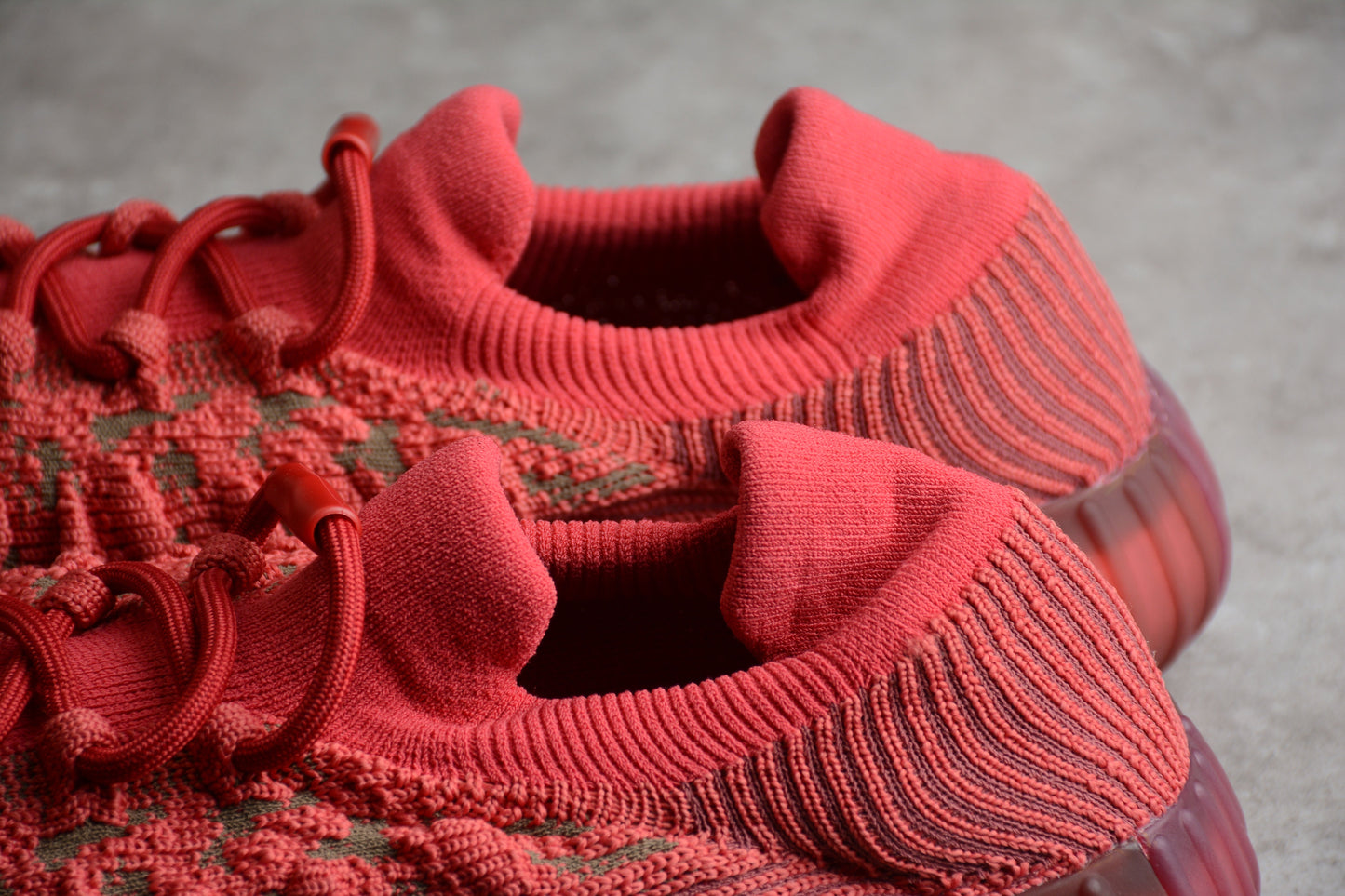 Adidas Yeezy Boost 350 V2 CMPCT Slate Red Sneakers