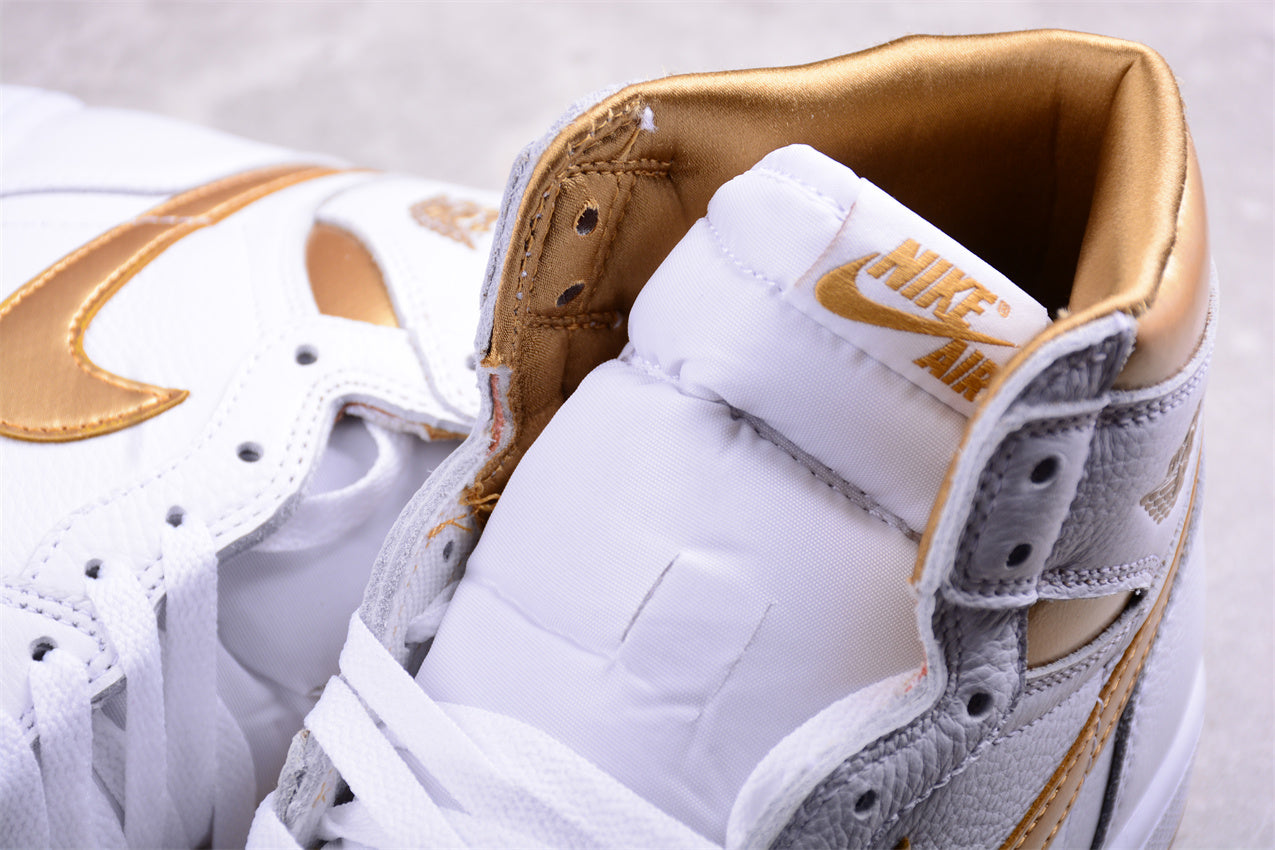 Air Jordan 1 High OG "Metallic Gold"