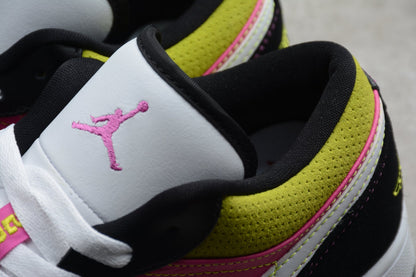 Nike Air Jordan 1 Low SE Spray Paint Sneakers