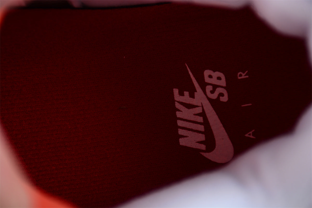 Air Jordan 4 SB "White Orange"
