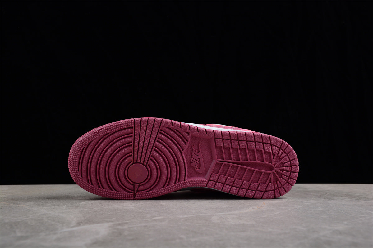 Air Jordan 1 Mid "Desert Berry"