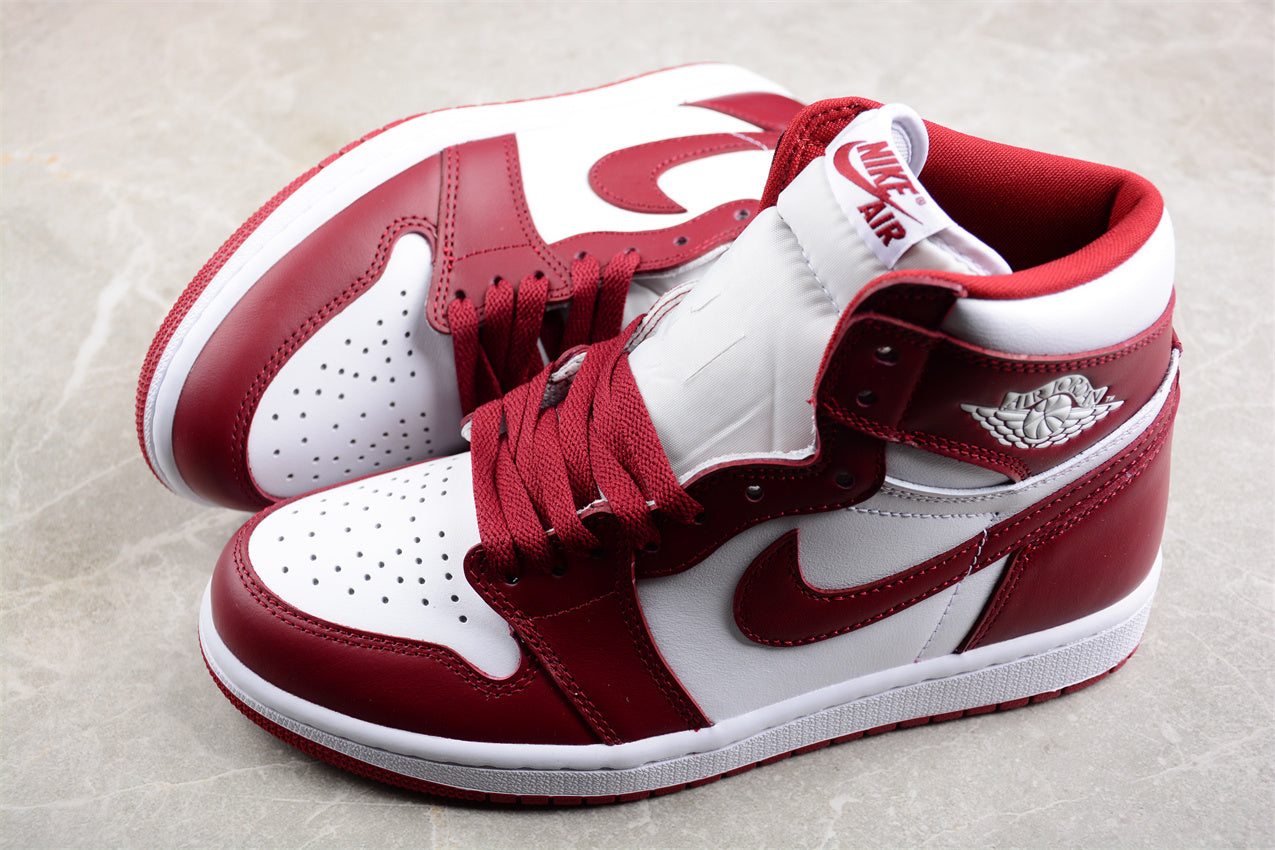 Air Jordan 1 Retro High "Dune Red"