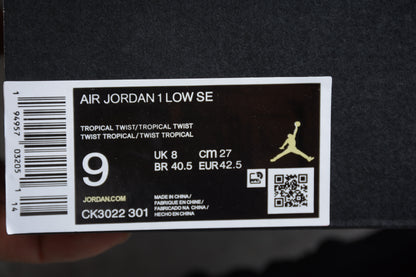 Air Jordan 1 Low SE Tropical Twist GS Sneakers