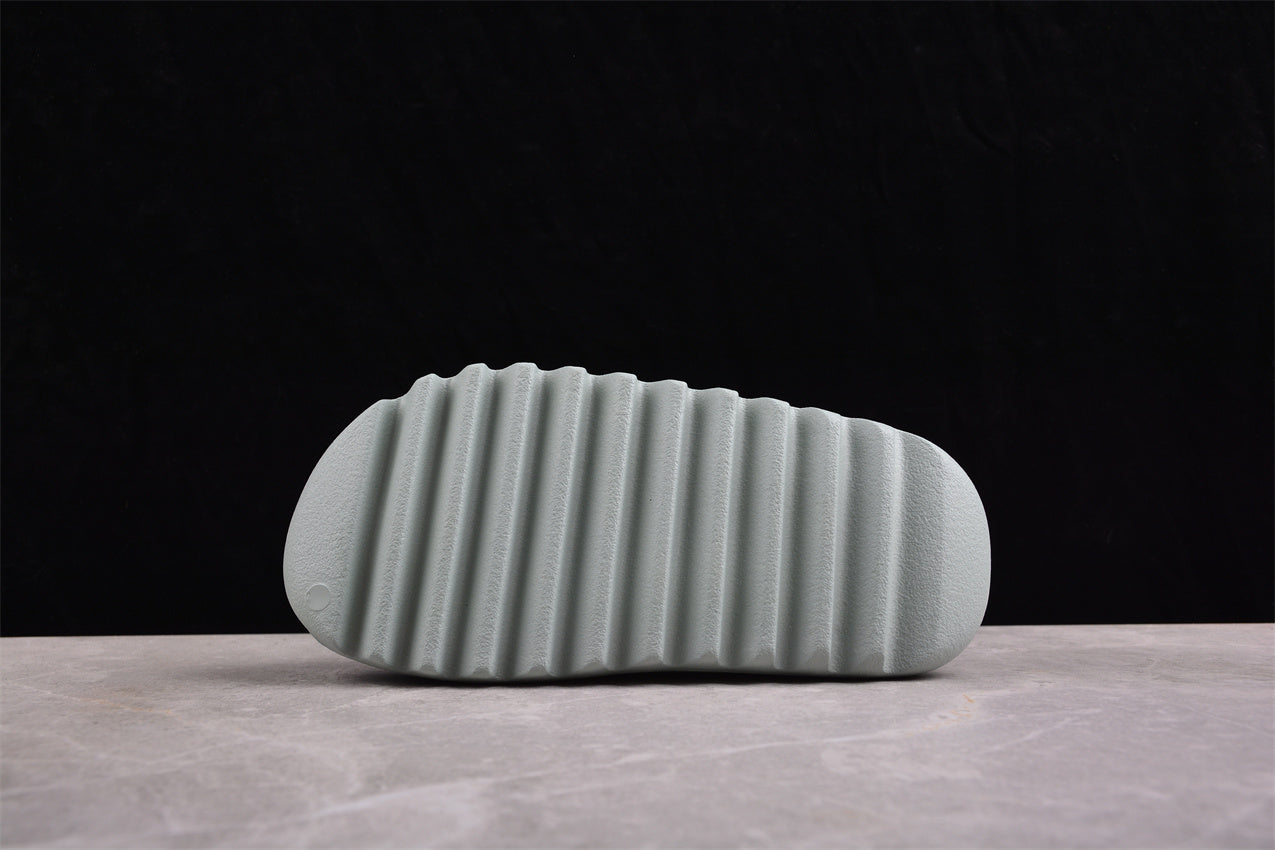 Yeezy Slide Resin