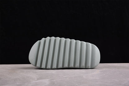 Yeezy Slide Resin