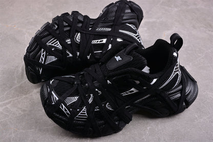 Balenciaga 3XL Extreme Lace Black & White