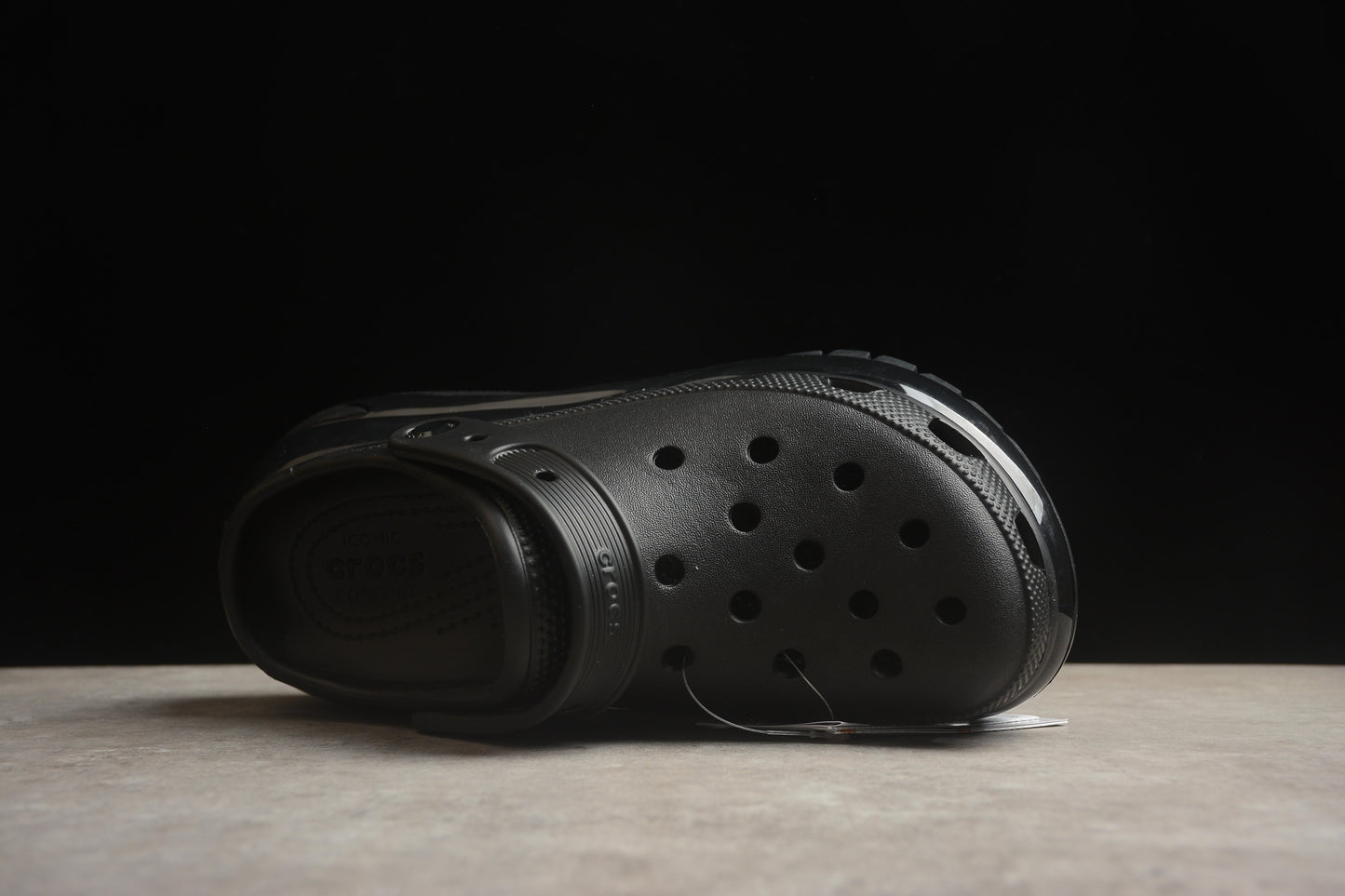 Crocs Mega Crush Clogs – Black