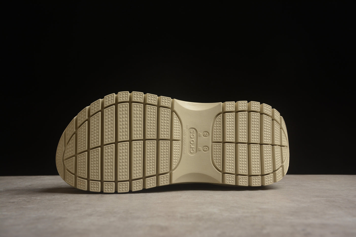 Crocs Mega Crush Clogs – Beige