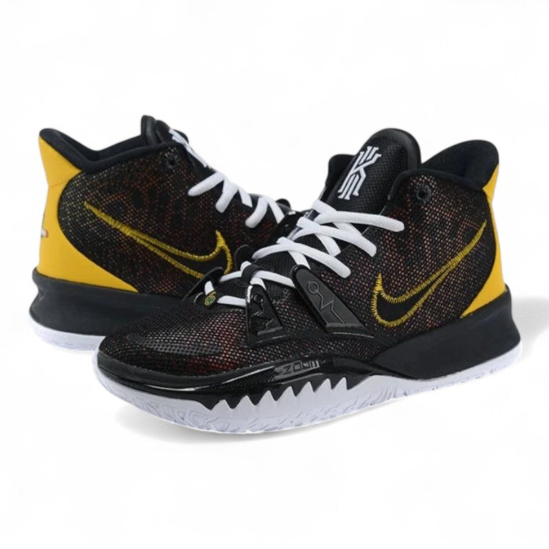 Nike Kyrie 7 x Roswell Rayguns