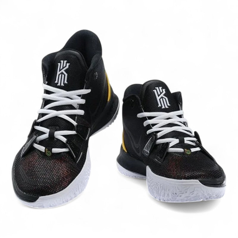 Nike Kyrie 7 x Roswell Rayguns