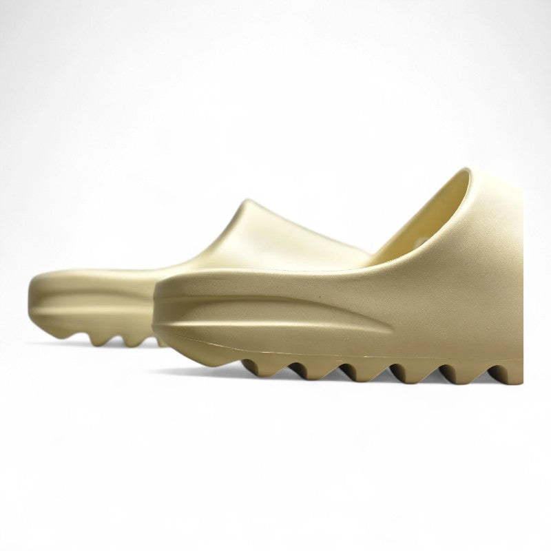 Yeezy Slide 'Bone'